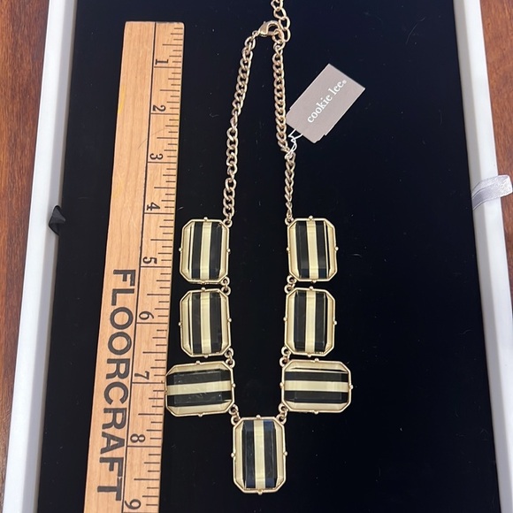 Matte Gold Tone Zebra Strip Chunky Necklace by Cookie Lee #10987 - Picture 2 of 8